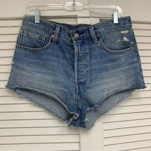 Levi’s 501 Cutoff Denim High Rise Shorts 32”